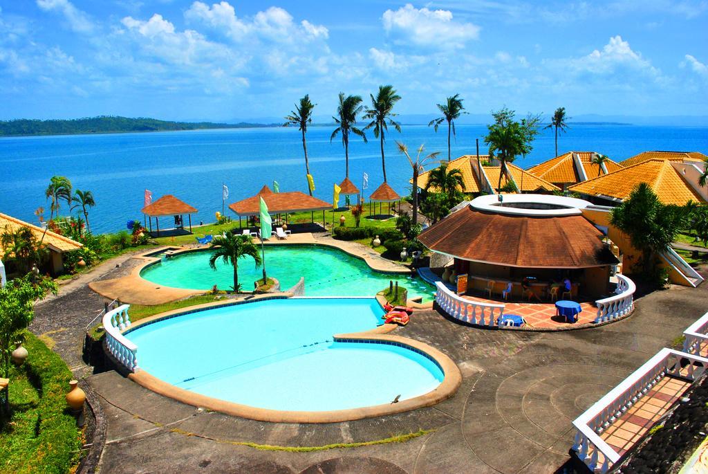 טקלובן Leyte Park Resort Hotel מראה חיצוני תמונה