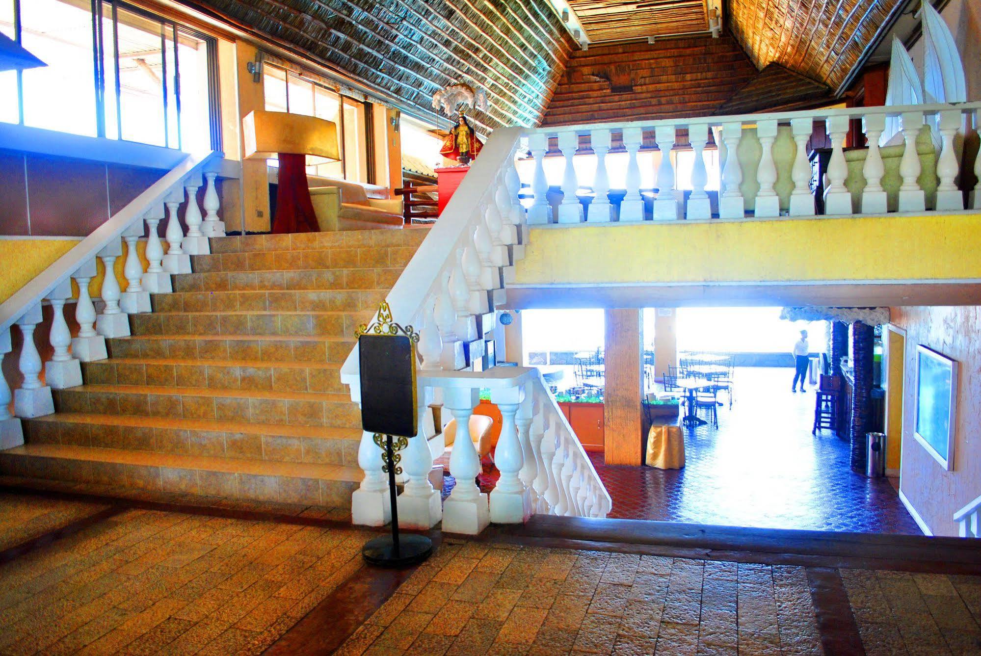 טקלובן Leyte Park Resort Hotel מראה חיצוני תמונה