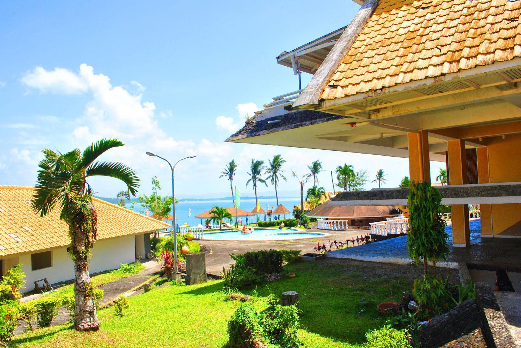 טקלובן Leyte Park Resort Hotel מראה חיצוני תמונה
