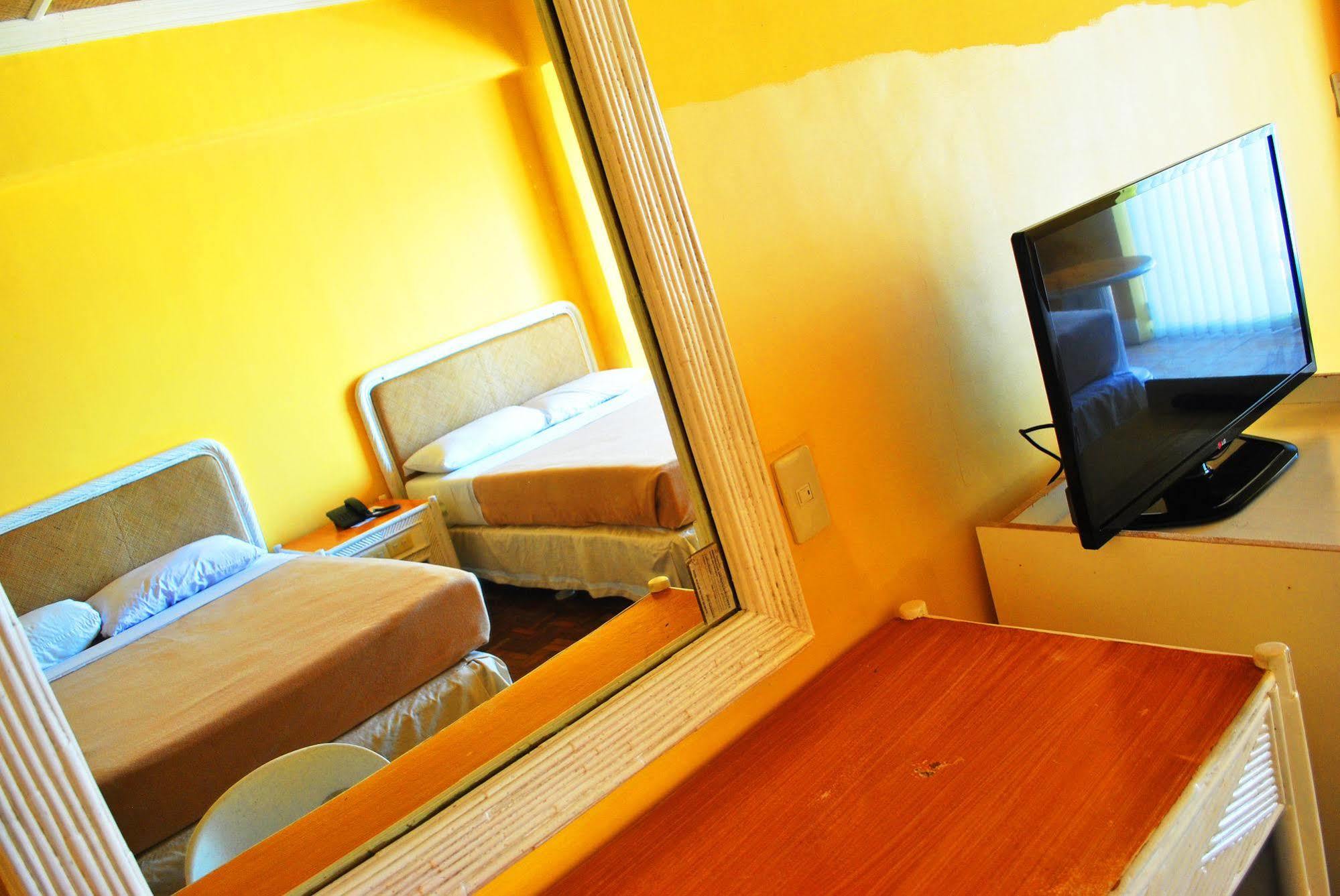 טקלובן Leyte Park Resort Hotel מראה חיצוני תמונה